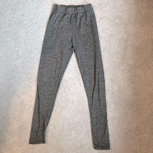 Dark grey leggings